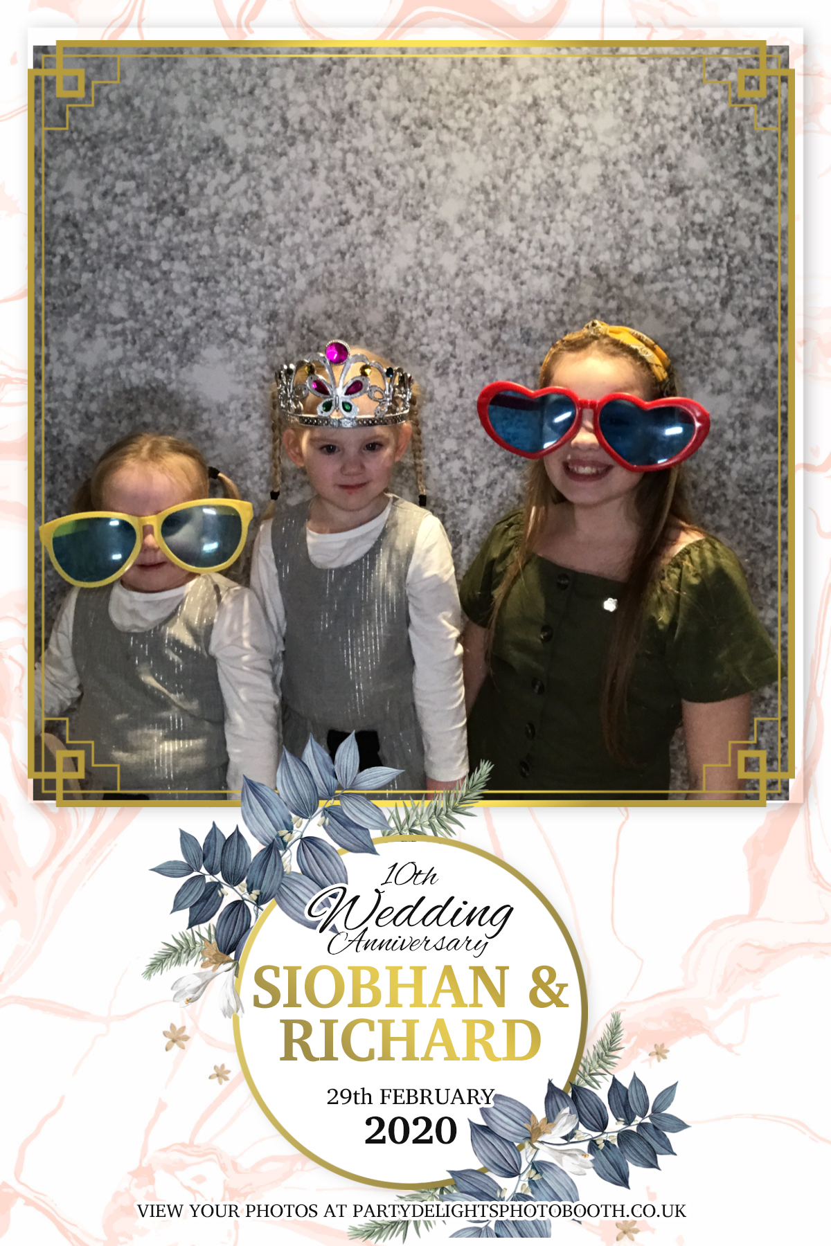 Siobhan and Richards Vow renewal  | View more photos from the event at gallery.partydelightsphotobooth.co.uk/u/PartyDelightsPhotoBooth/Siobhan-and-Richards-Vow-renewal